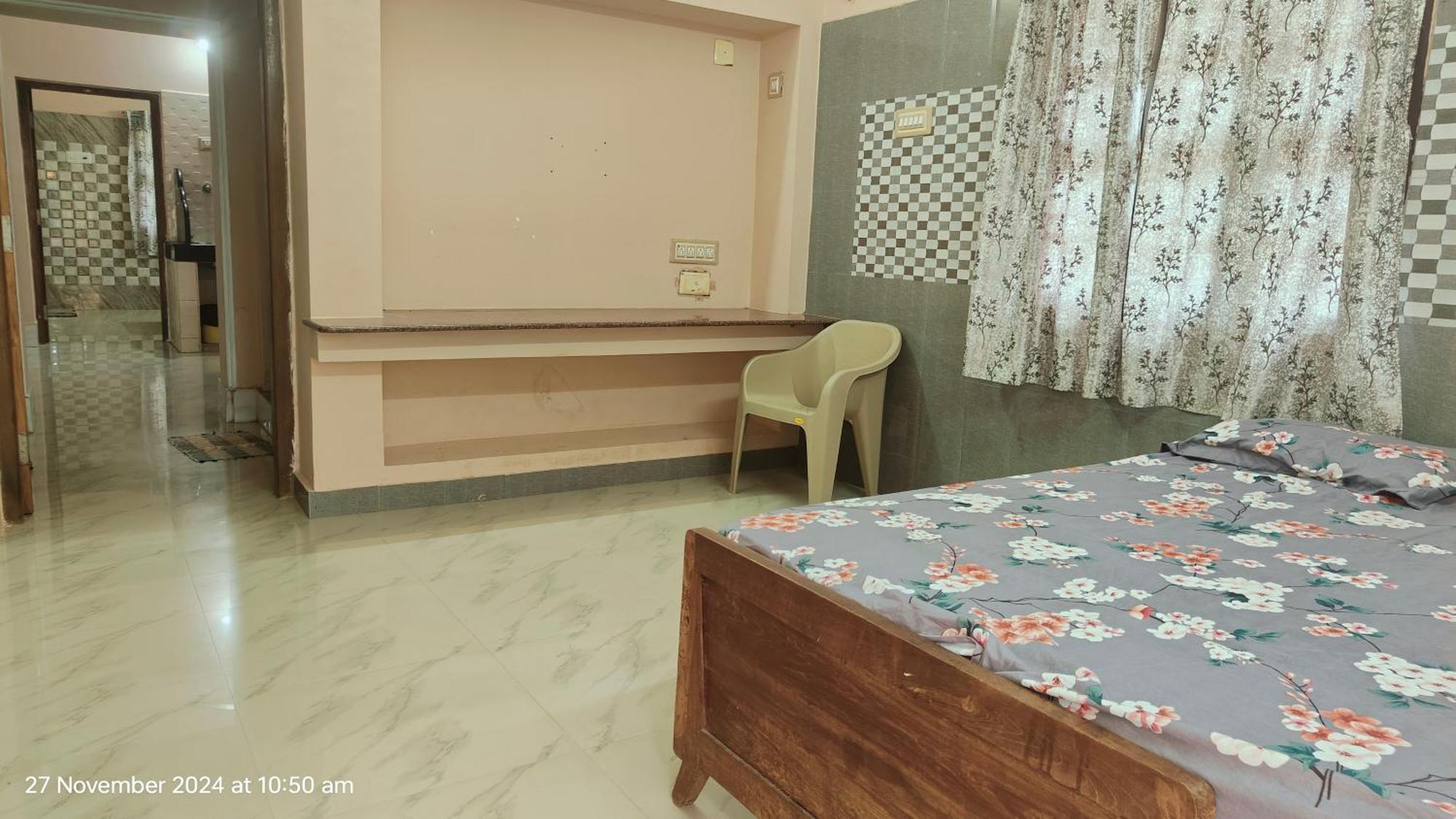 Selvams Home Stay Тиручендур Экстерьер фото